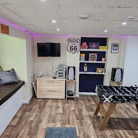 Ground Floor Apartment Up To 6 Guests With Games Chill Out Room Scarborough Exterior photo