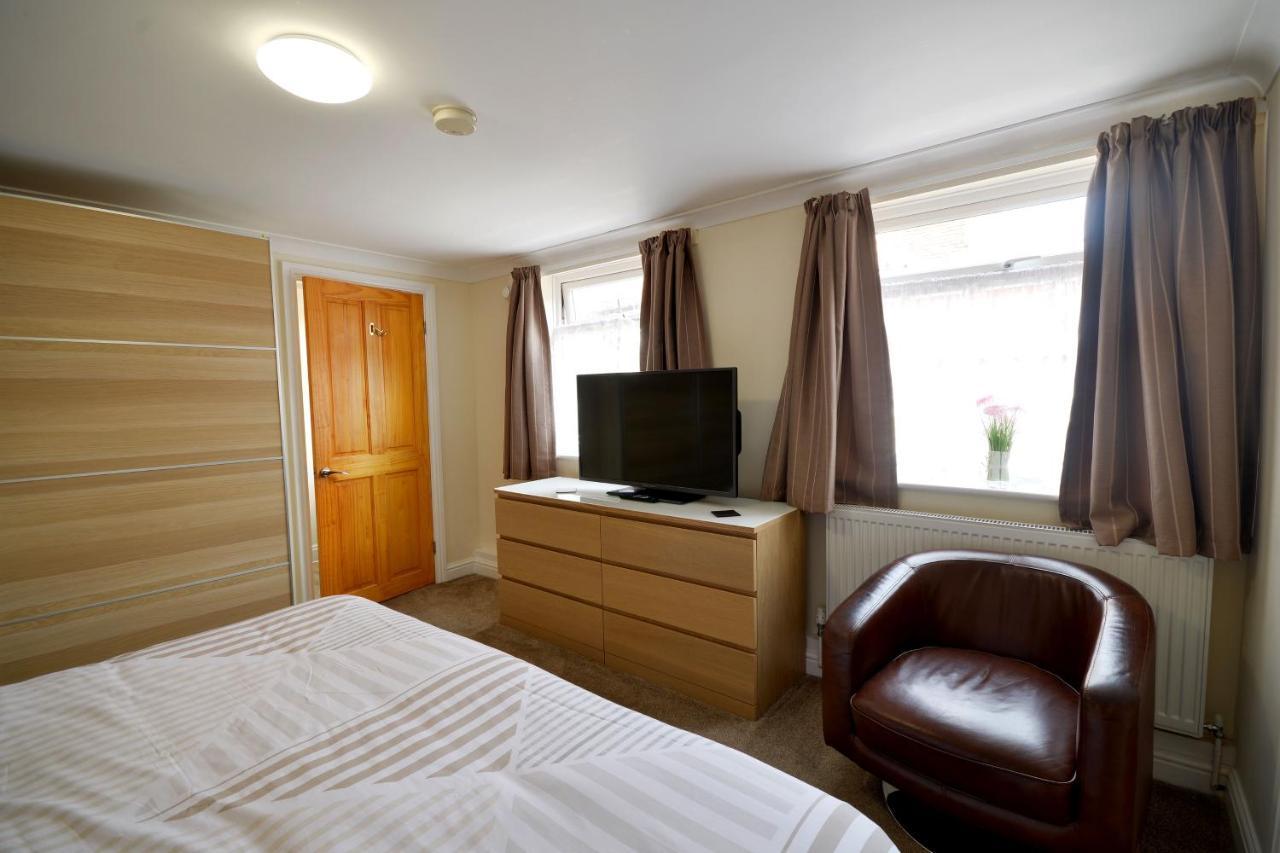 Ground Floor Apartment Up To 6 Guests With Games Chill Out Room Scarborough Exterior photo